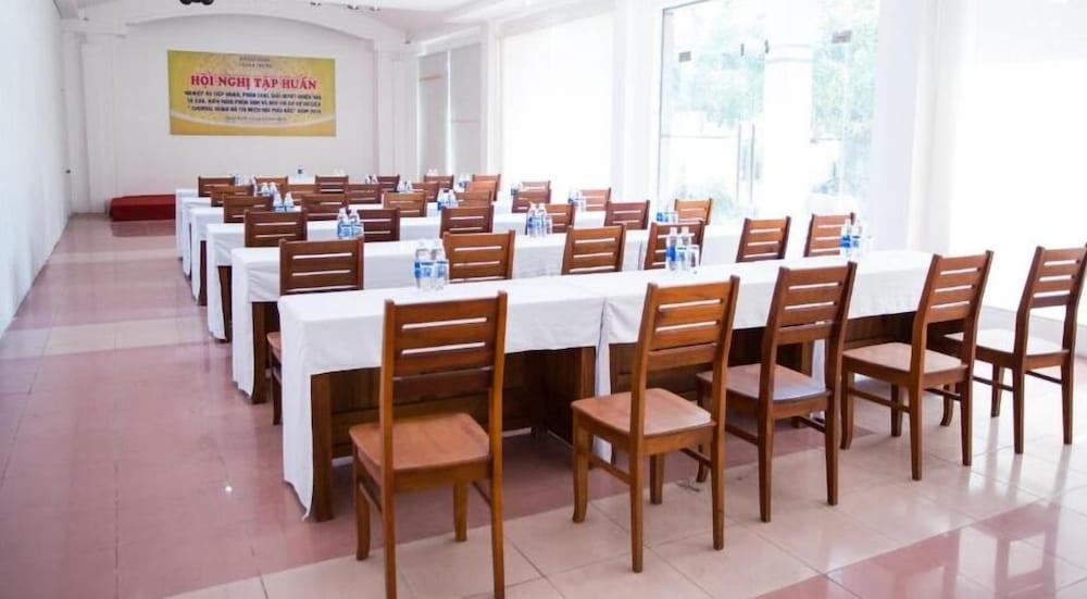 Hoang Yen Hotel 2 Quy Nhon Exterior foto
