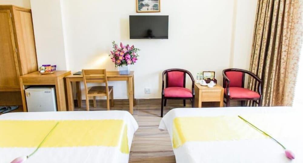 Hoang Yen Hotel 2 Quy Nhon Exterior foto